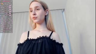 Hi! I'm Molly:) Let's share new experiences together!😘 Fav patterns 101, 222 and 345!'s Live Cam